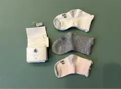 PETIT BATEAU ☆新品☆ 3点セット6-12m星柄靴下