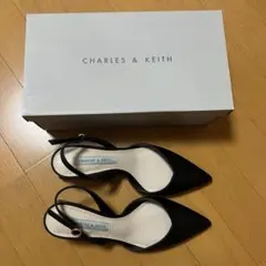 ヒールパンプス