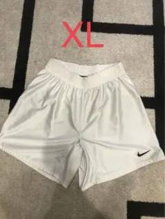 Nike ショートパンツ　XL