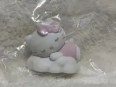 サンリオ　しろふわ雲でおひるね　シークレット　ハローキティ　キティ　しろふわ