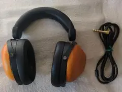 Item thumbnail for item d7381793-8a80-4e64-b5b0-e3b2d08f7f50