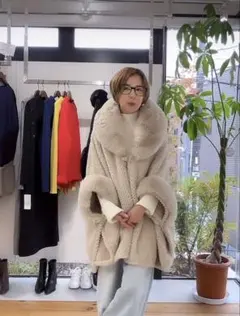 ISHIKA WA-LABO イシカワラボ ファー付きポンチョ 新品未使用 - メルカリ