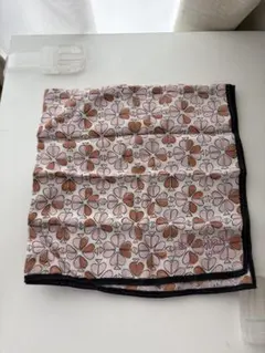 Kate Spade 花柄ハンカチ（ピンク×ブラウン）