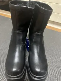 厚底ブラックブーツ　Ｓサイズ