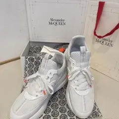 Alexander McQueen スニーカー ホワイト/シルバー 19cm Alexander McQueen スニーカー ホワイト/シルバー/42 - メルカリ