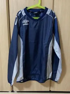 umbro 長袖ピステ　バレーボール　サッカー　バレー