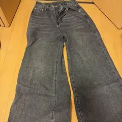 スタッズ付き ブラック デニム ワイドパンツのサムネイル