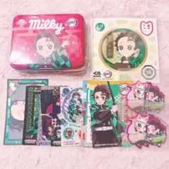 写真2枚目あり 鬼滅の刃 竈門炭治郎 グッズ 大量まとめ売り 希少】鬼滅の刃 竈門炭治郎 グッズ 85個 セット まとめ売り 大量