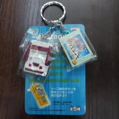 レア　任天堂 ツインキーホルダー スーパーマリオ　飛び出すカセット