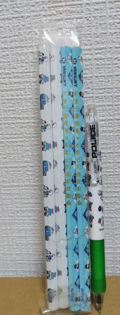 新品鉛筆（2B）4本 と中古シャープペンシル1本