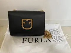 週末限定値下げ！！美品　FURLA VIVA MINI チェーンショルダーバッグ