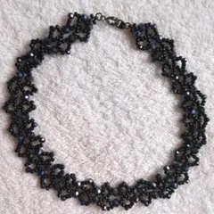 黒ビーズ編み込みチョーカー