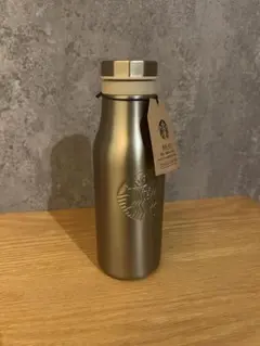 【新品未使用】スターバックス ★ステンレスロゴボトル ゴールド 473ml