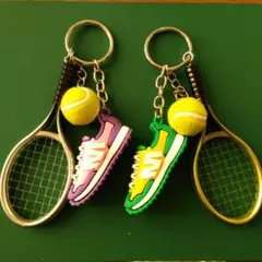 テニスラケット・ボール、シューズ キーホルダーセット　2個セット