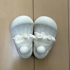 アティパス ポンポン付き ファーストシューズ