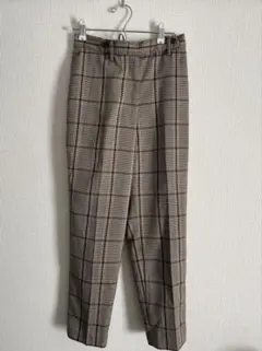 チェック柄　テーパードパンツ
