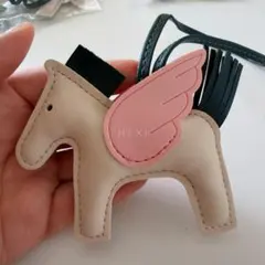 干支モチーフ 馬チャーム 金運アップ お守り キーホルダー