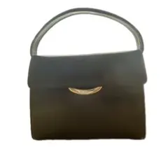 黒いレザーハンドバッグ　フォーマル　冠婚葬祭