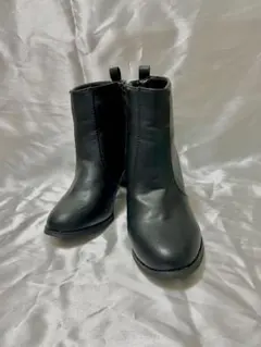 シンプル ブラック ショートブーツ GRL
