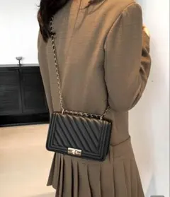 shein キルティングショルダーバッグ