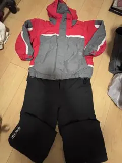 ケシュア＆HELLY HANSEN スキーウェア 上下セット 子供用のサムネイル
