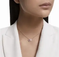 スワロフスキー　Swarovski　Idylliaペンダント太陽　ローズゴールド