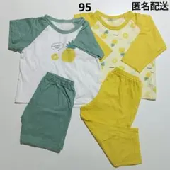 95サイズ　長袖＋半袖パジャマ　2点セットのサムネイル