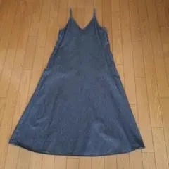 【GU】ライトデニムフレアキャミソールワンピース　ネイビー　レディース M