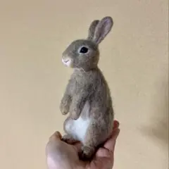羊毛フェルト　うさぎ　動物 ぬいぐるみ 置物 オブジェ