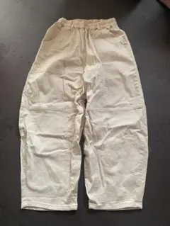 白 ワイドパンツ