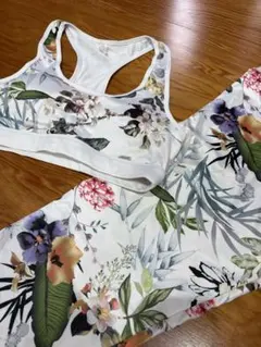 花柄 ヨガウェア 上下セット スポーツブラ レギンス Mサイズ - メルカリ