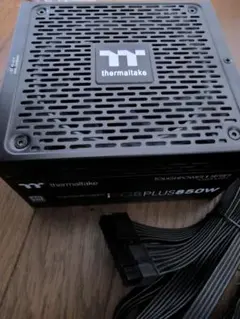 Thermaltake iRGB Toughpower 850w 1点