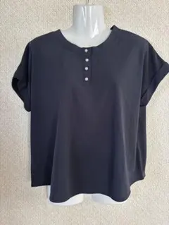 ネイビー　半袖ブラウス　美品