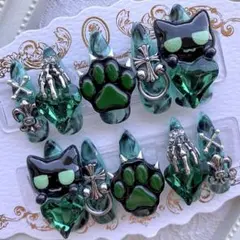 ネイルチップ 量産型 地雷 サブカル 天使界隈 緑 黒 猫 肉球 ハート 十字架