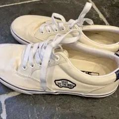 VANS OFF THE WALL ホワイトスニーカー