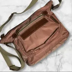 Item thumbnail for item 6ec91420-2693-492c-a499-e40b010fdd0a