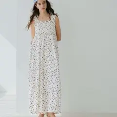coca コカ シャーリングオールインワン 花柄 ホワイト ロング丈　新品未使用のサムネイル