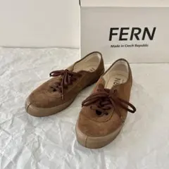 FERN ファーン スエード レースシューズ スニーカー チェコ