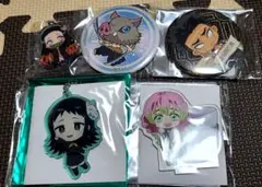 鬼滅の刃 アクリルキーホルダー 缶バッチ 5個セット