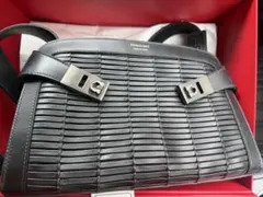 フェラガモバッグ箱付きのサムネイル