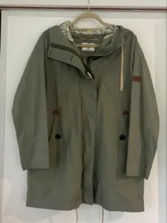 AIGLE ナイロン マウンテンパーカーカーキ色