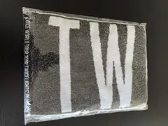 Item thumbnail for item c767f938-7c13-4128-9199-bacde9e590d8