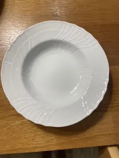 MN664★GINORI ジノリ 緑と赤の花模様 丸皿 直径約21.5㎝ 4枚 MN664☆GINORI ジノリ 緑と赤の花模様 丸皿 直径約21.5㎝