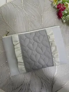 ポーチ　マルチポーチ　通帳ケース　お薬手帳ケース　　母子手帳ケース　ハンドメイド