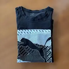 Puma ブラック Tシャツ グラフィックプリント　M