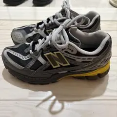New Balance 1916 スニーカー ブラック/グレー/イエロー