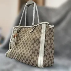 GUCCI GGキャンバス トートバッグ ハートチャーム付 ベルト2WAY - メルカリ