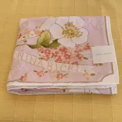 未使用☆Nina Ricci ニナリッチ　シルク混ハンカチーフ