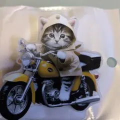 バイクに乗る猫 アクリルキーホルダーのサムネイル