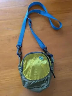 AIGLEショルダーバッグ ミニポーチ オリーブ ブルーのサムネイル